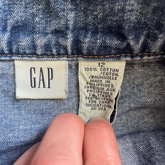 Y2K Denim Button Skirt by Gap 2004 Size 12 Jean Fashion Summer Girly Cowgirl - Picture 2 of 4